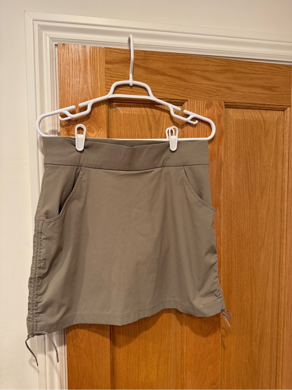 Columbia Women's Taupe Active Skort